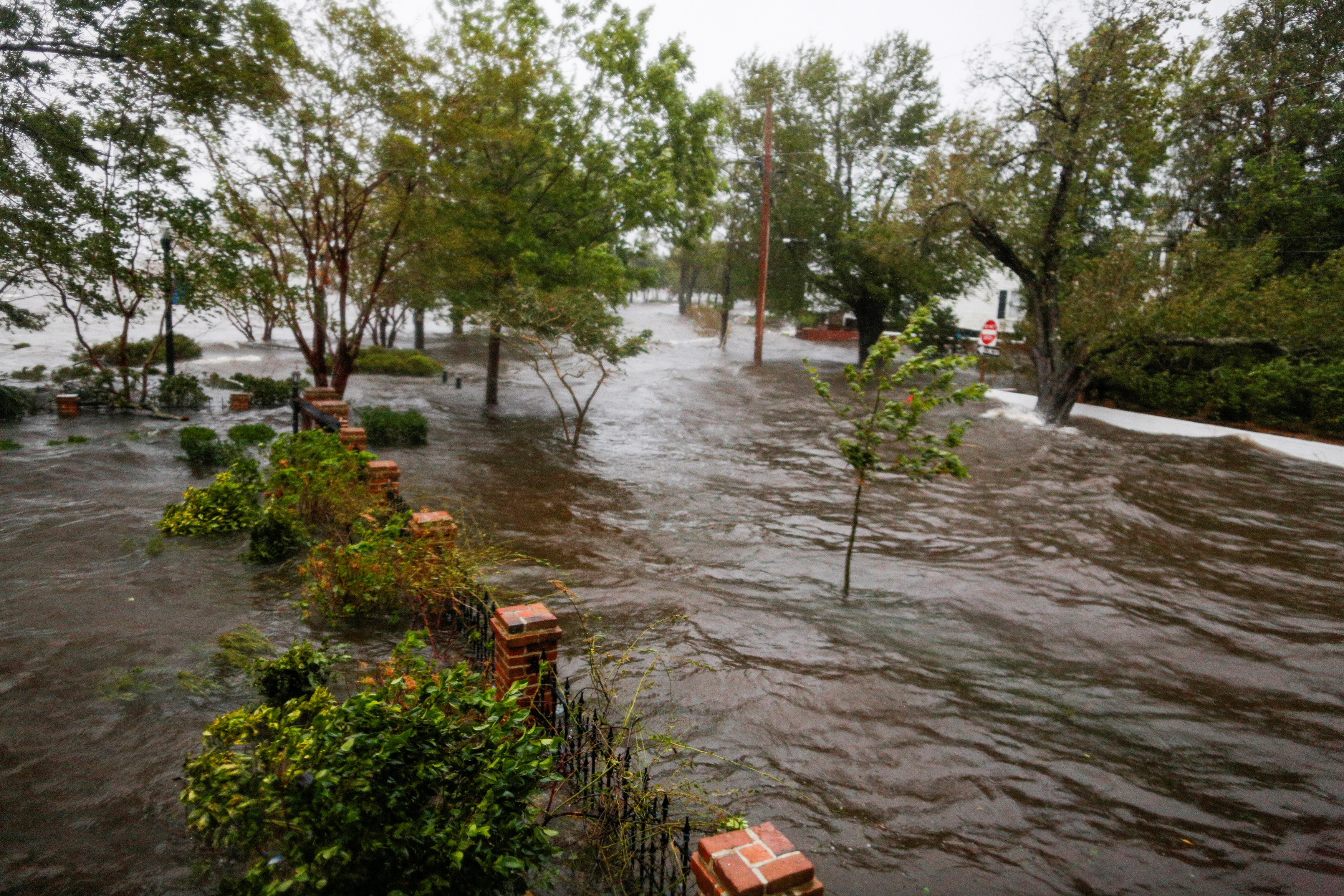 Calle inundadas en New Bern, Carolina del Norte (REUTERS/Eduardo Munoz)