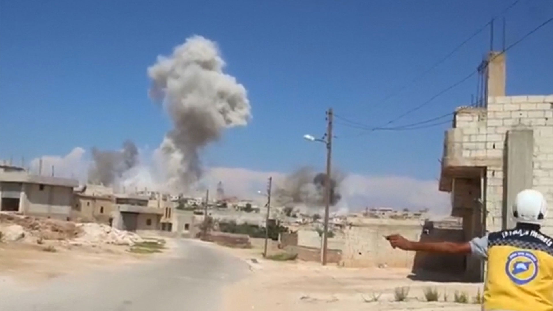 El régimen sirio y la fuerza aérea rusa intensifican los bombardeos sobre Idlib