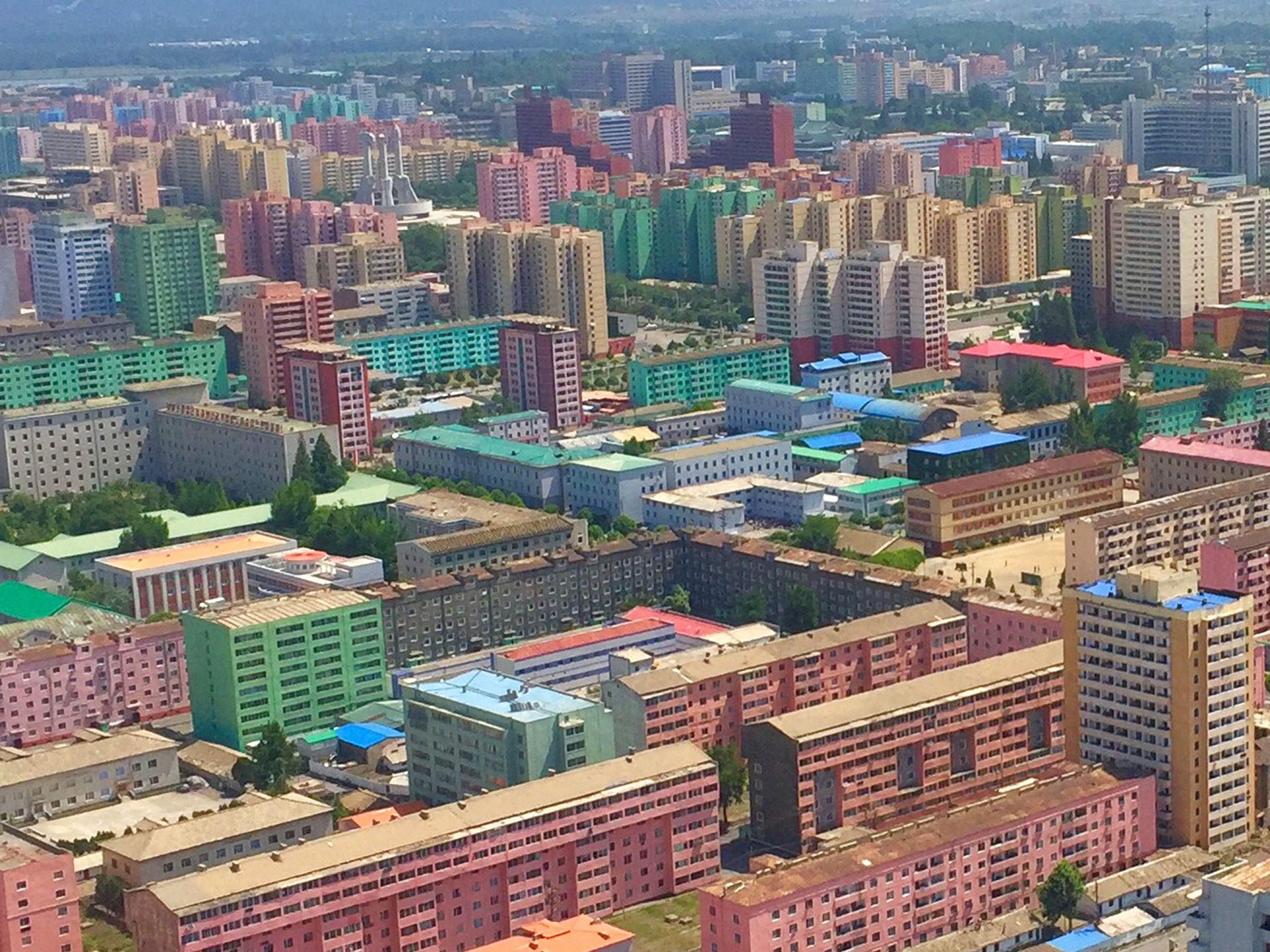 Vista panorámica de Pyongyang desde la Torre Juche (Foto: Florencia Grieco – @flowergrieco)
