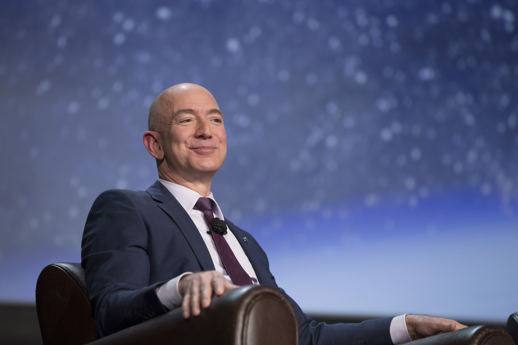 Jeff Bezos habló ante 1.400 personas sobre su vida y su empresa (Bloomberg / Matthew Staver)