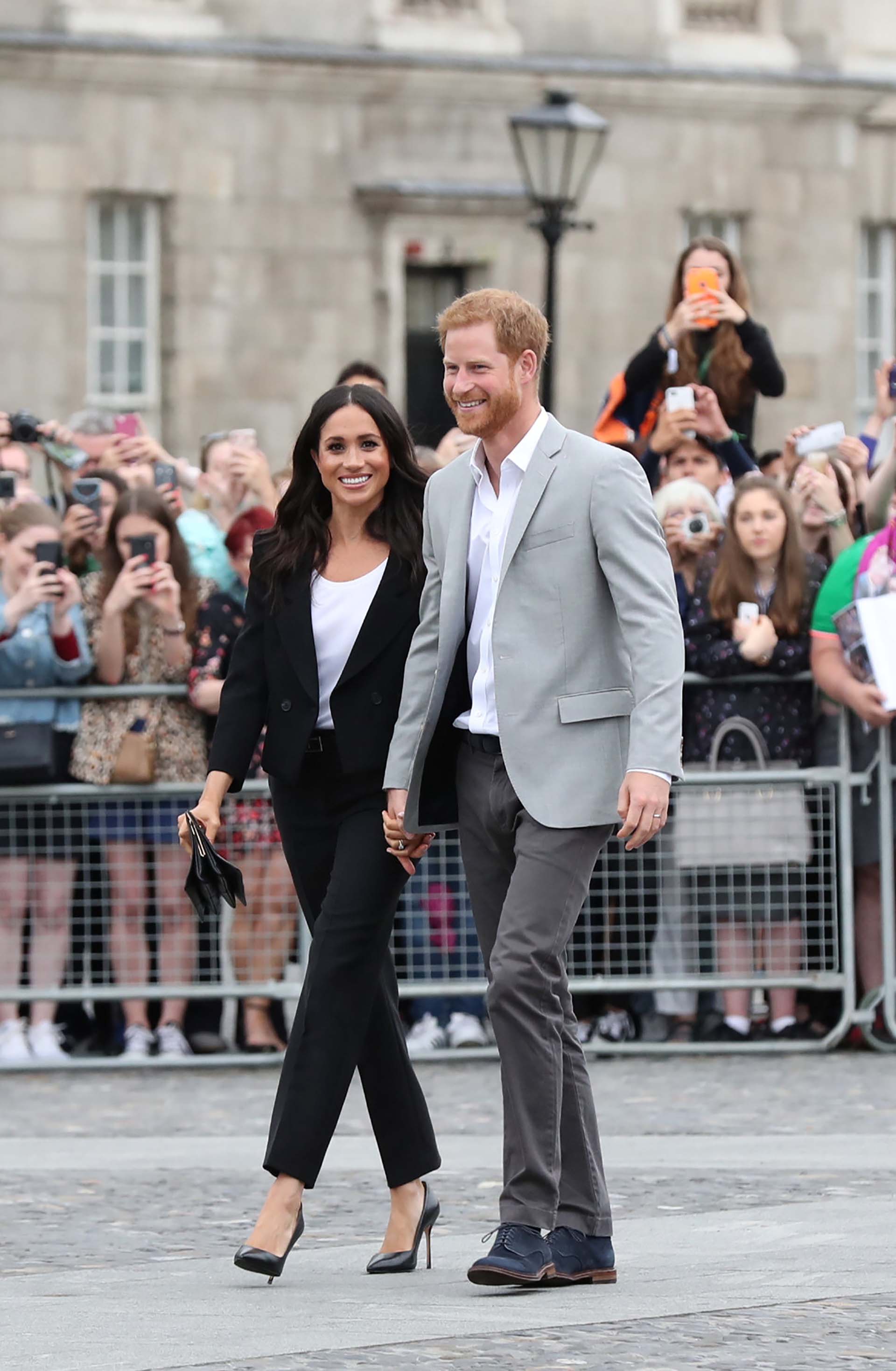 Harry y Meghan durante su visita a Irlanda (Reuters)