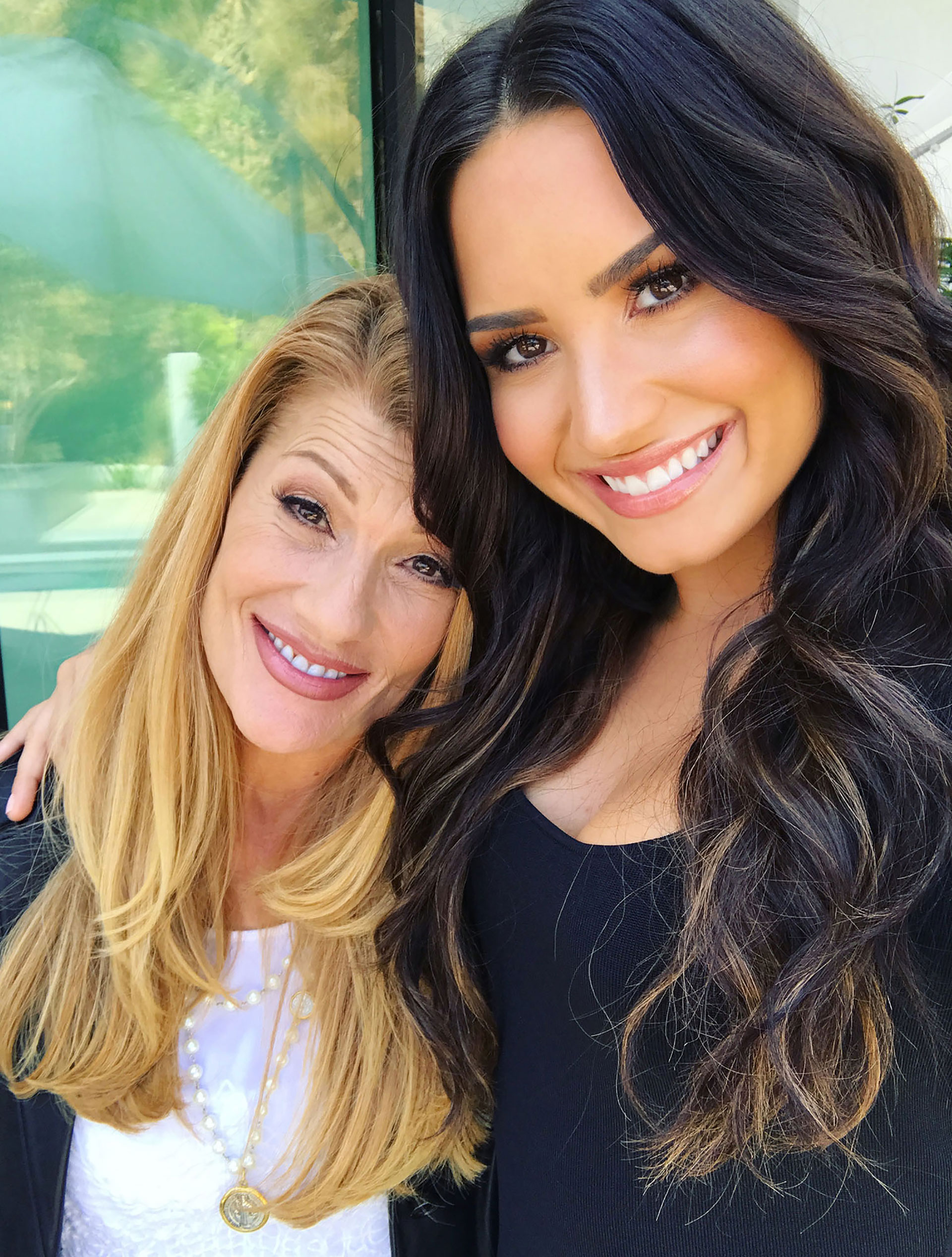 Dianna De La Garza junto a su hija Demi Lovato