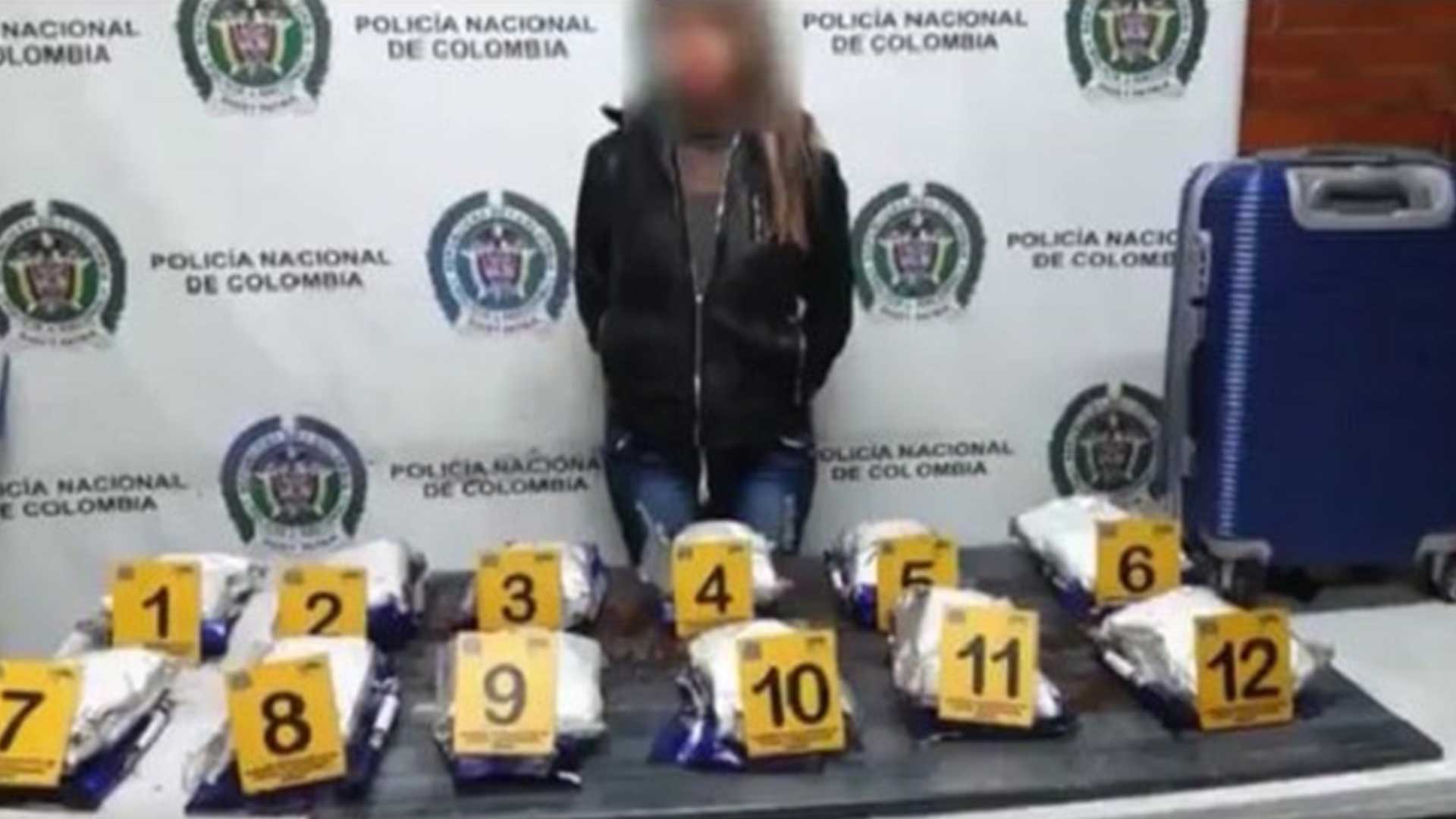 Cuatro mujeres fueron capturadas con cocaína adherida a su cuerpo.