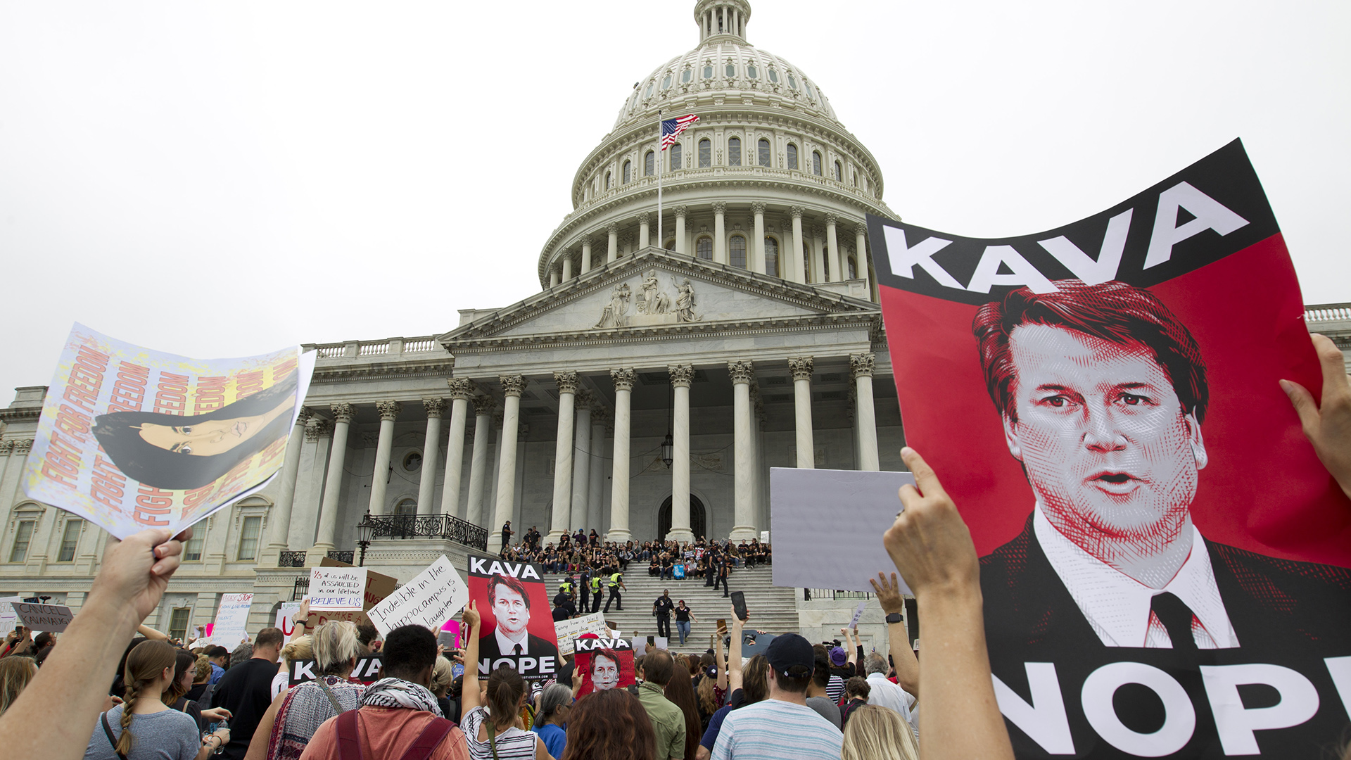 Protestas frente al Senado de EEUU contra Kavanaugh este sábado (AFP)