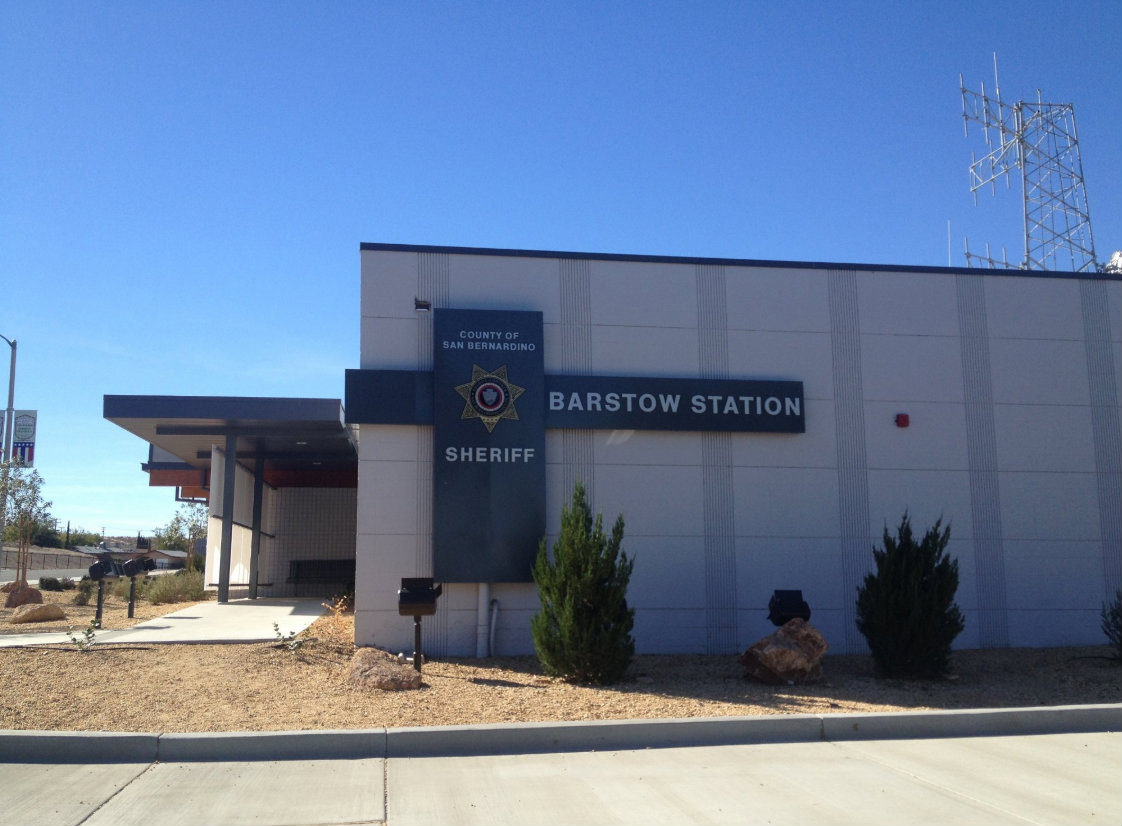 La policía de Barstow arrestó a cuatro jóvenes menores de edad (@smbetts62)