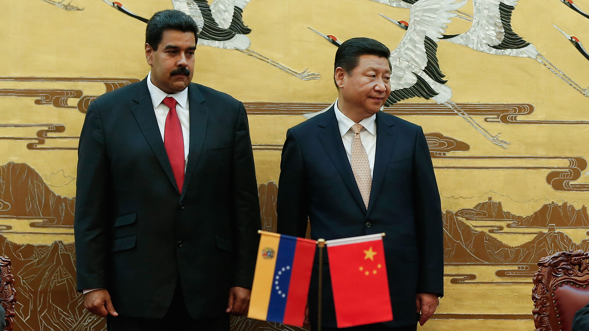 Maduro se comprometió con China a aumentar en un millón de barriles por día la producción destinada al gigante asiático (Getty Images)