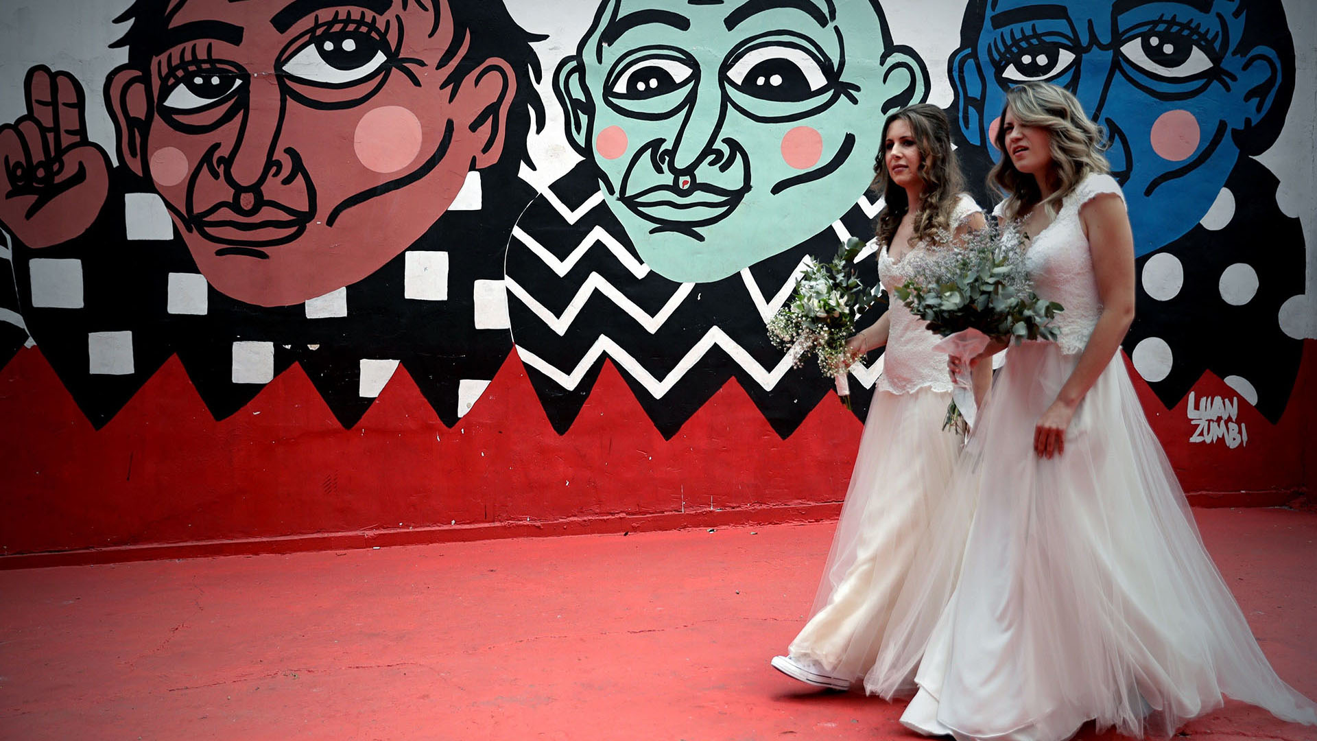 Decenas de parejas homosexuales apuraron sus matrimonios en Brasil por temor a Jair Bolsonaro (EFE)