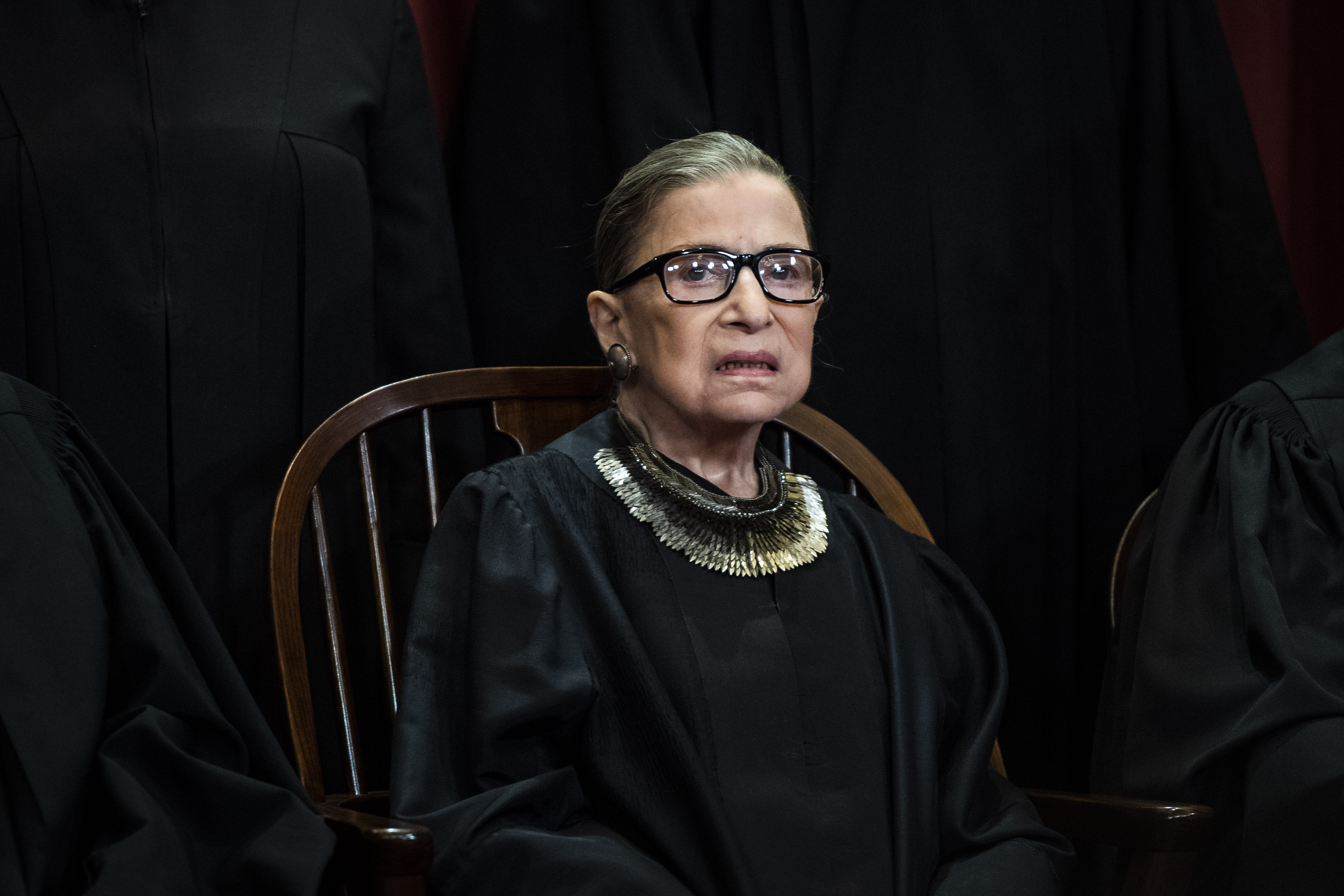 Ruth Joan Bader Ginsburg es una jueza y jurista estadounidense que ha destacado especialmente por su trabajo en la lucha por la igualdad legal entre hombres y mujeres. – Foto: Washington Post por Jabin Botsford