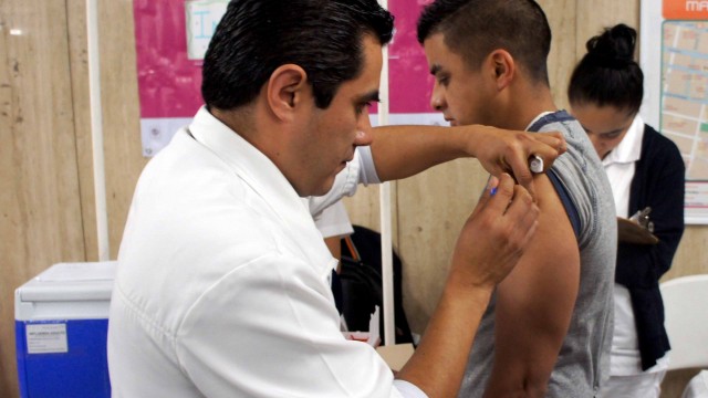 La vacuna es especialmente recomendable para los grupos de riesgo. Foto: Secretaría de Salud