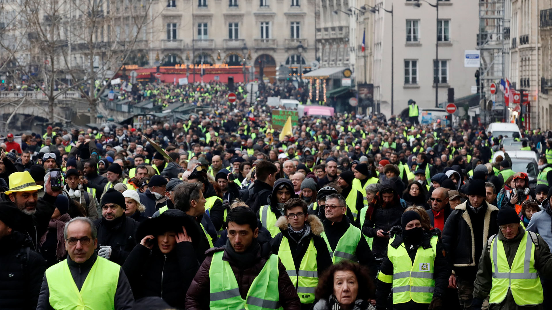 Los chalecos amarillos volvieron a salir a las calles (Reuters)