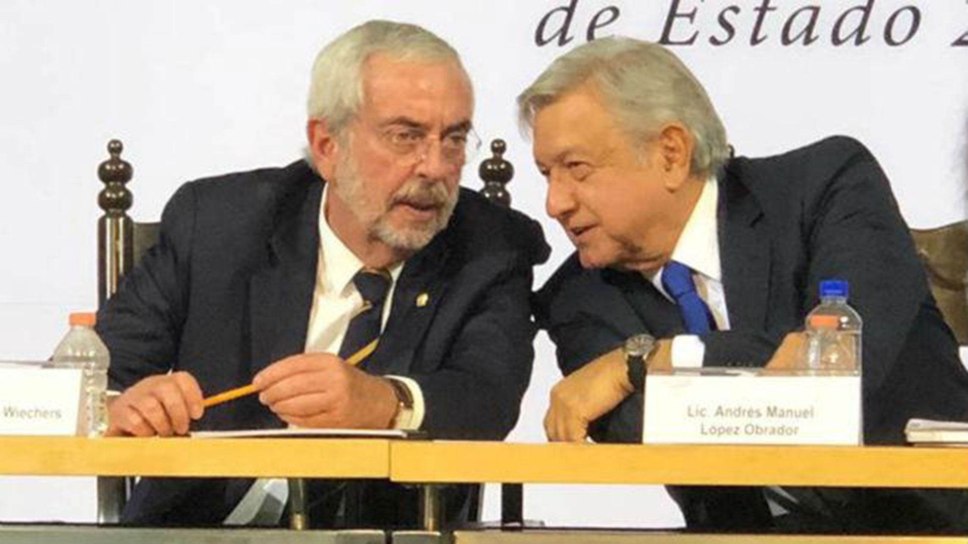 El rector de la UNAM, Enrique Graue, con Andrés Manuel Lopez Obrador (Foto: Especial)