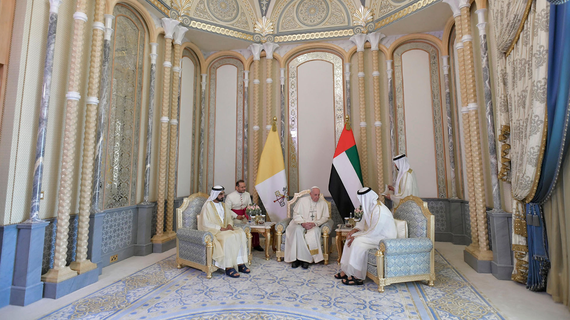 A comienzos de mes, el papa Francisco se reunió con el sheikh Mohammed bin Rashid al-Maktoum, padre de la sheikha Latifa (Foto: Oficina de Prensa del Vaticano)