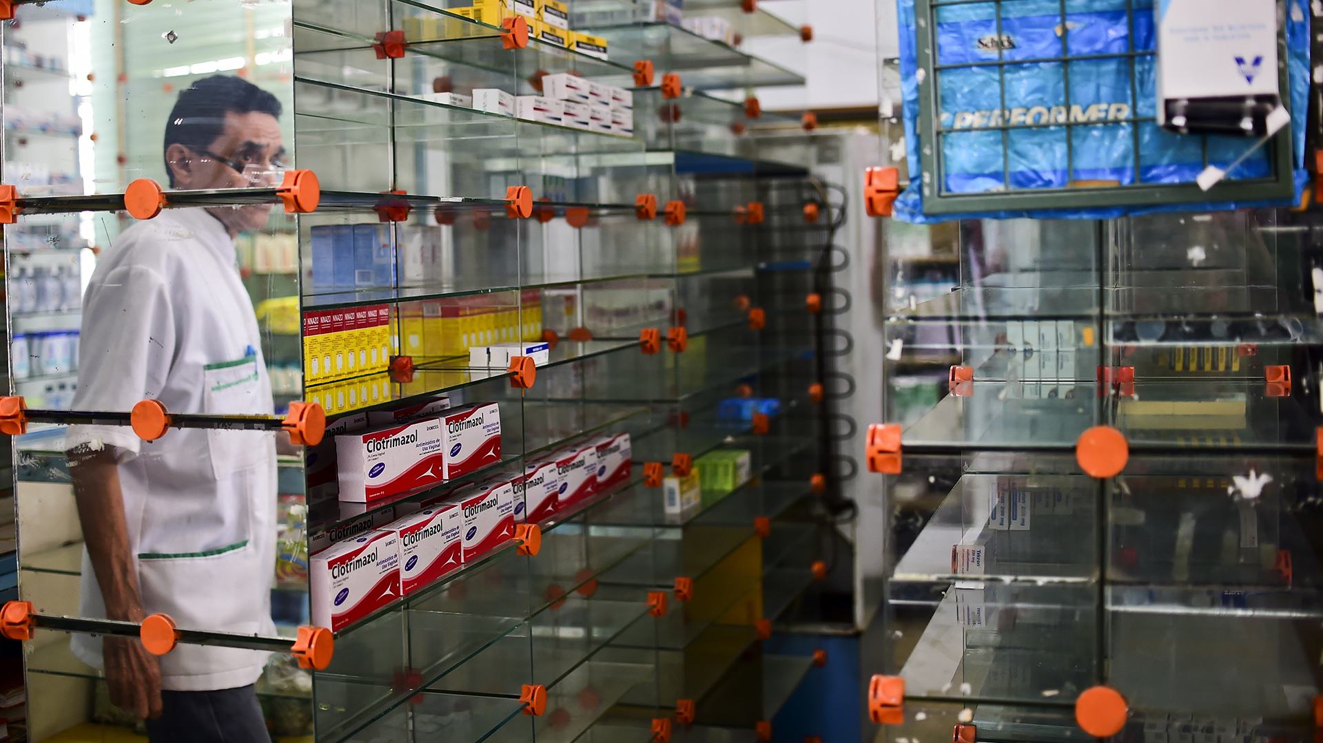 Las farmacias están desabastecidas en Venezuela (AFP)